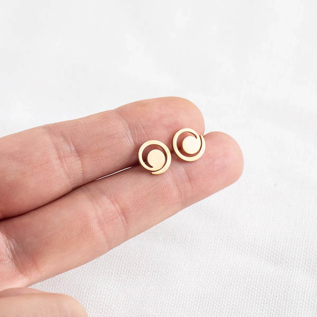 Simple Irregular Round Alloy Earrings Wholesale