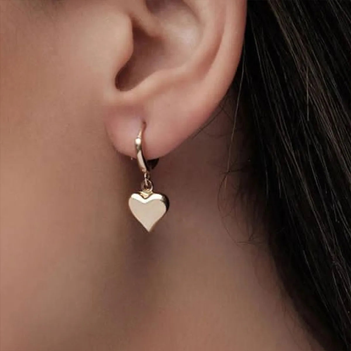 Simple Mirror Three-Dimensional Love Earrings Punk Style Metal Heart-Shaped Earrings