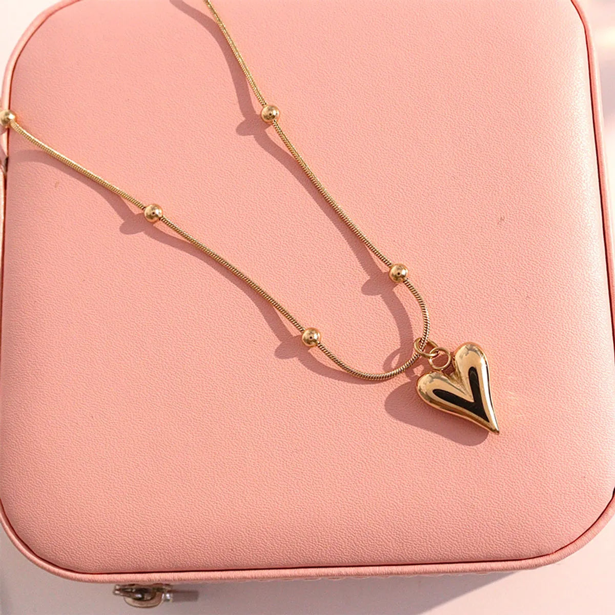 Simple Retro Peach Heart Shaped Pendant Stainless Steel Gold Necklace