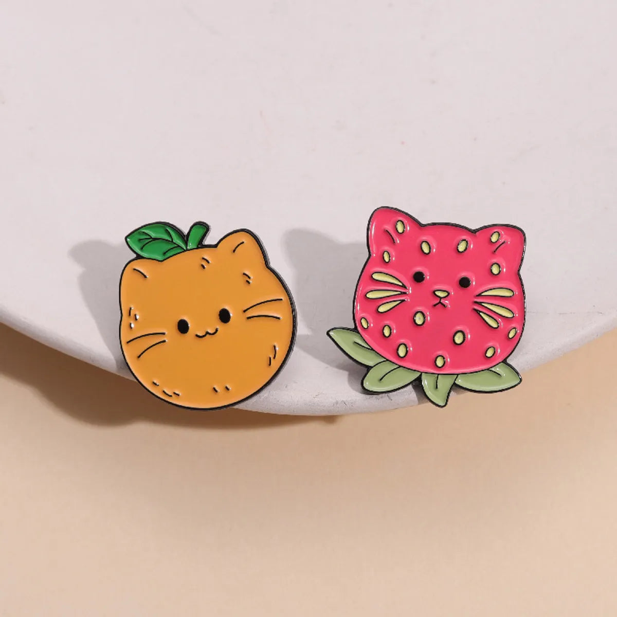 Simple Style Animal Cartoon Character Fruit Alloy Stoving Varnish Unisex Brooches