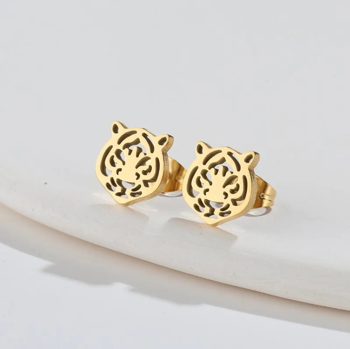 Simple Style Animal Titanium Steel Ear Studs Plating No Inlaid Stainless Steel Earrings