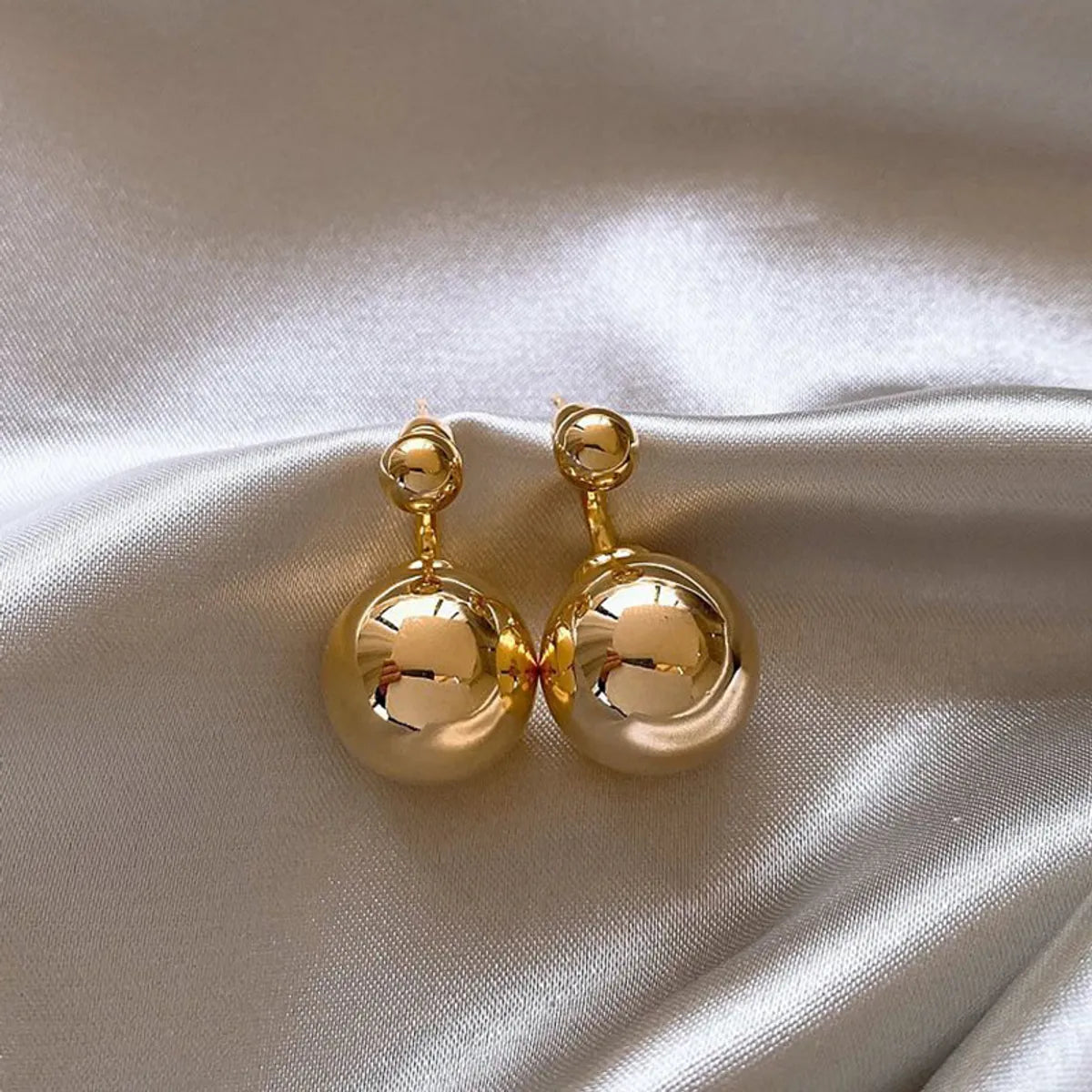 Simple Style Ball Alloy Plating Women's Ear Studs