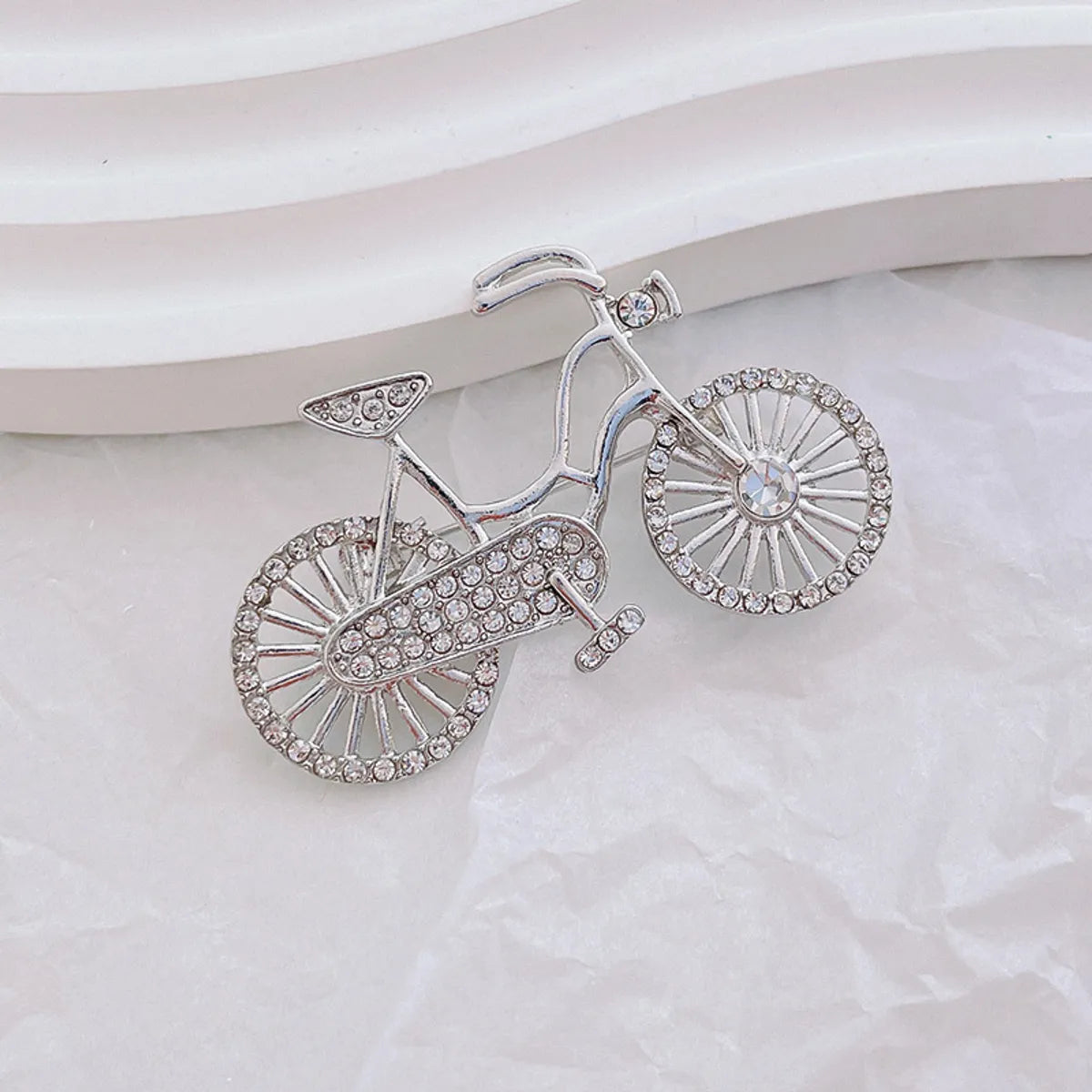 Simple Style Bicycle Alloy Plating Unisex Brooches