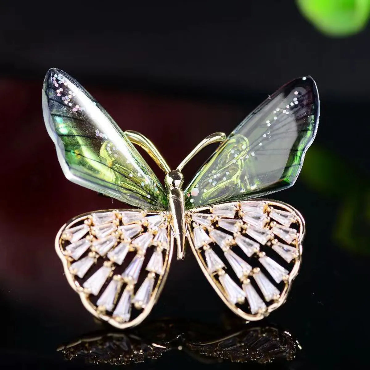 Simple Style Butterfly Alloy Plating Rhinestones Women'S Brooches 1 Piece