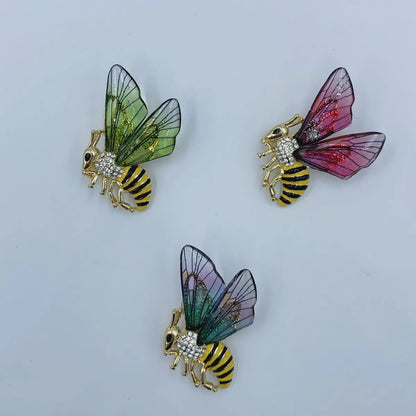 Simple Style Butterfly Alloy Plating Rhinestones Women'S Brooches 1 Piece