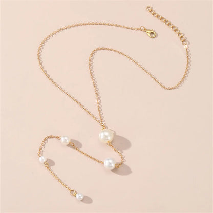 Simple Style Butterfly Imitation Pearl Alloy Wholesale Pendant Necklace