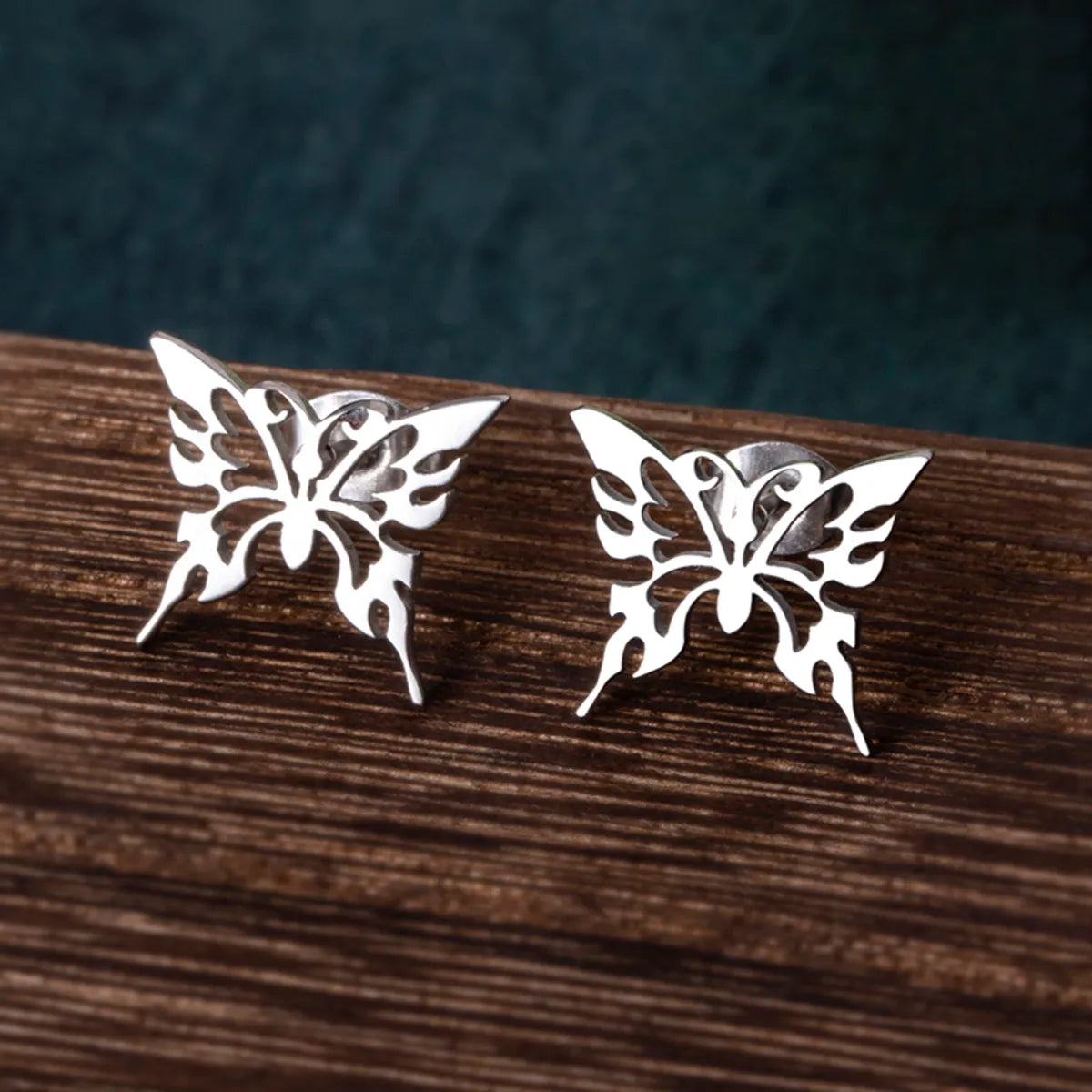 Simple Style Butterfly Stainless Steel Hollow Out Ear Studs 1 Pair