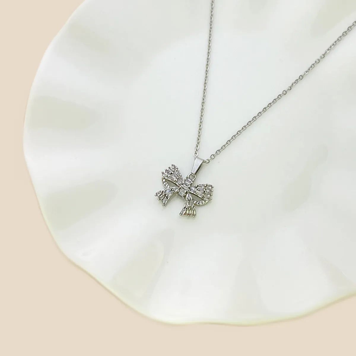 Simple Style Butterfly Rhinestones Glass Zircon 304 Stainless Steel Alloy Copper Wholesale Pendant Necklace