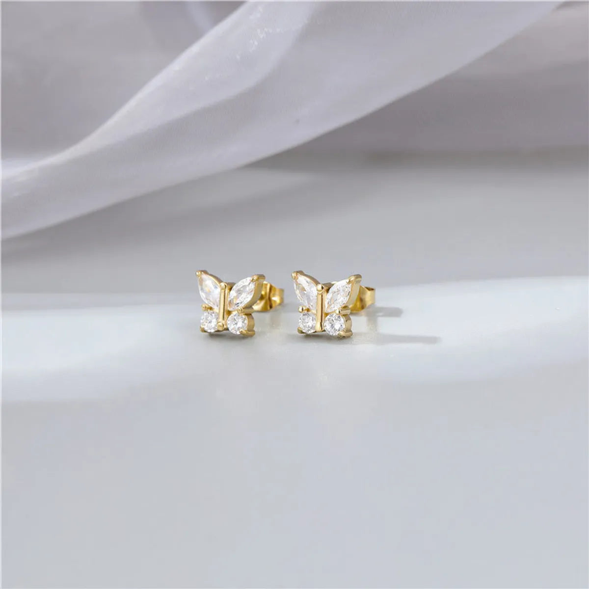 Simple Style Butterfly Titanium Steel Plating Rhinestones Ear Studs 1 Pair