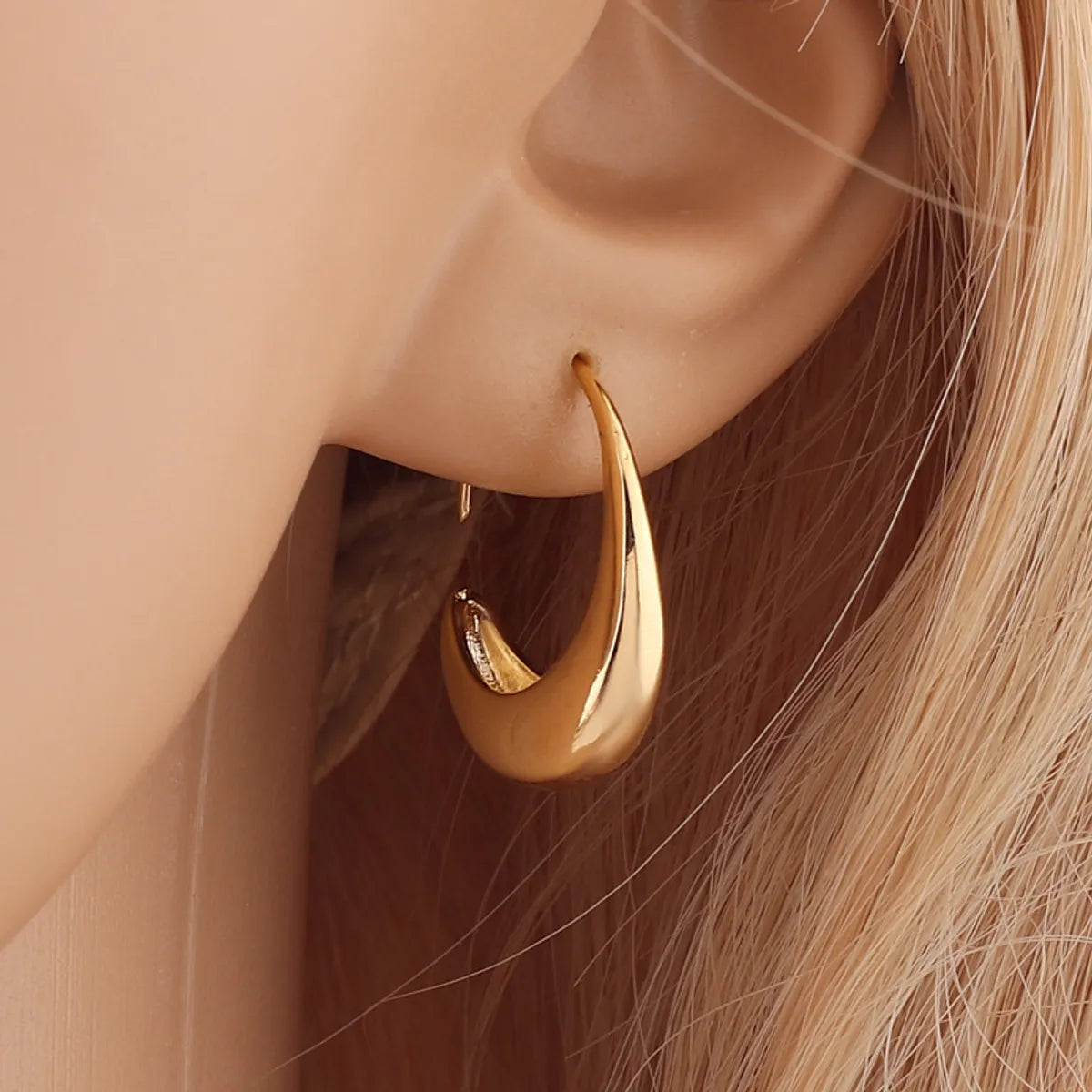 Simple Style C Shape Metal Copper Earrings