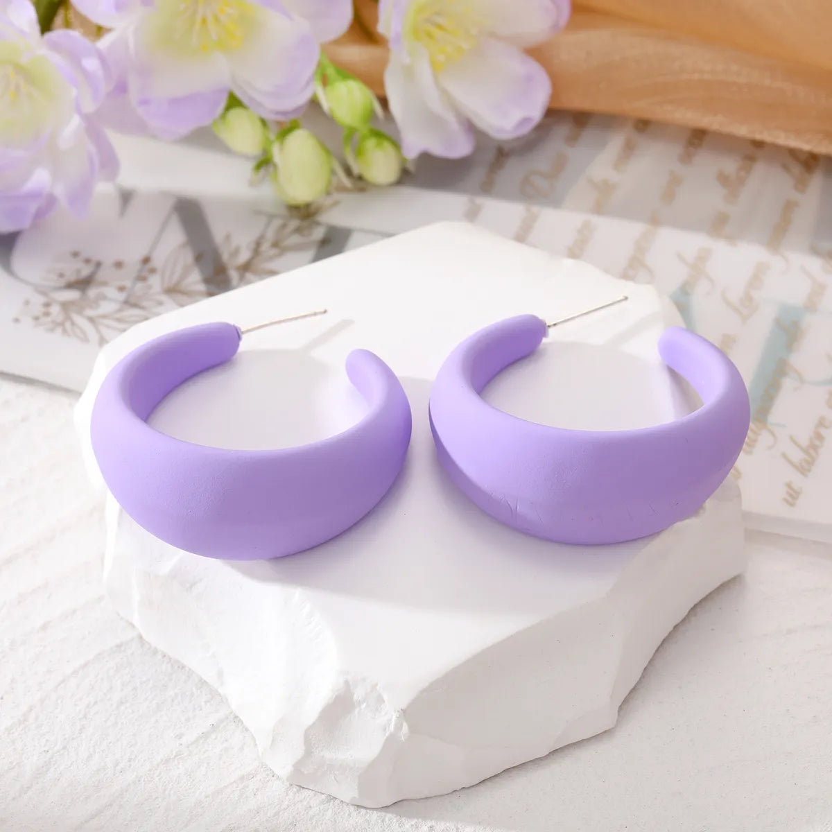 1 Pair Simple Style C Shape Solid Color Resin Ear Studs