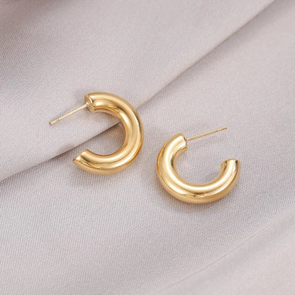 1 Pair Simple Style C Shape Plating Titanium Steel Earrings