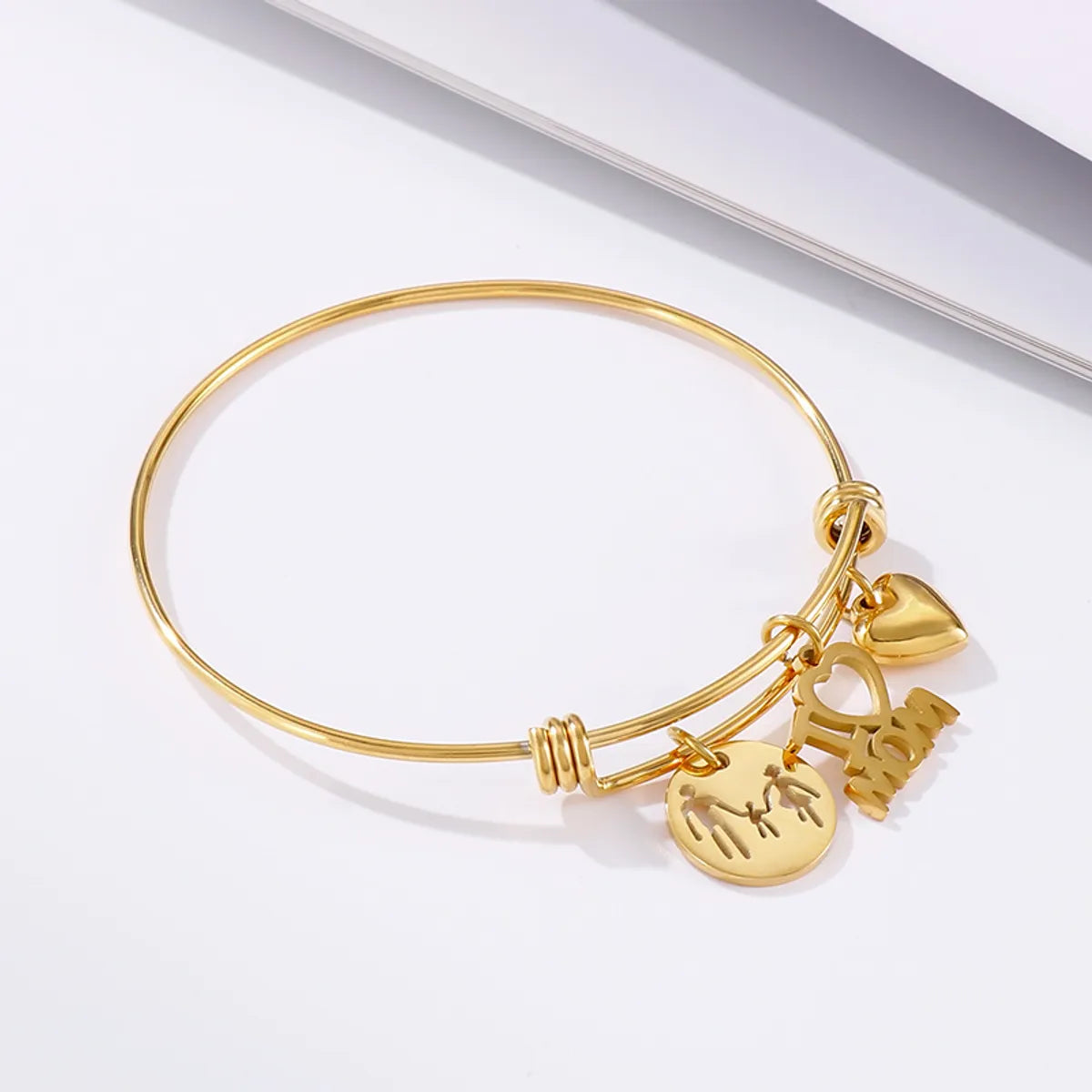 Simple Style Cartoon Character Letter Heart Shape Titanium Steel Plating 18k Gold Plated Bangle