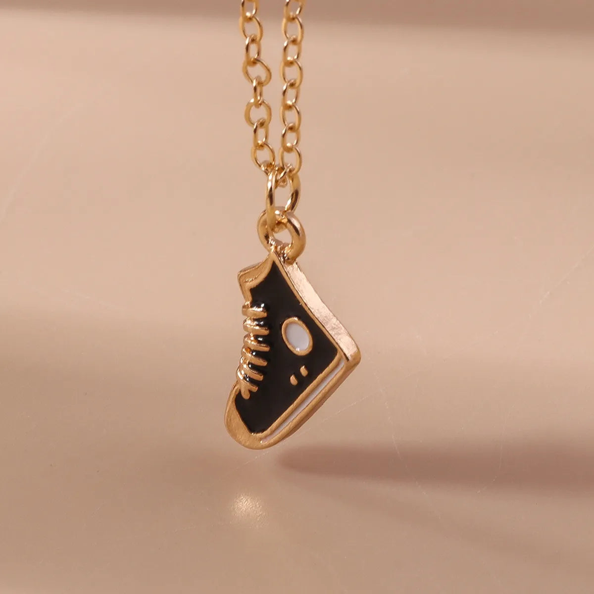 Simple Style Cat Zinc Alloy Women'S Pendant Necklace