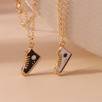 Simple Style Cat Zinc Alloy Women'S Pendant Necklace