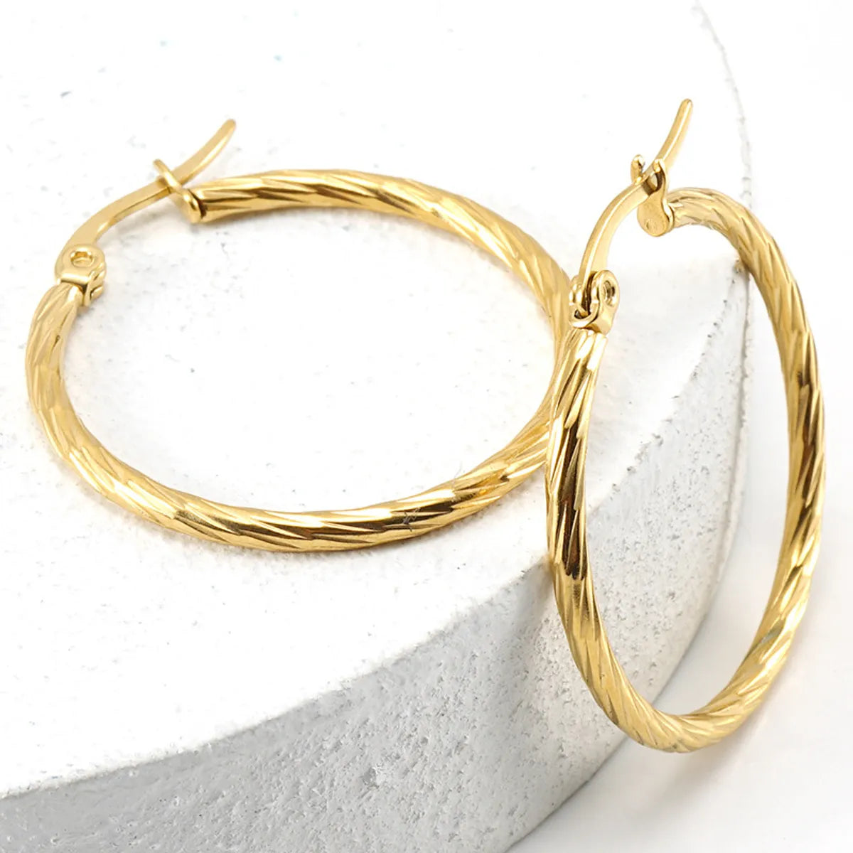 Simple Style Circle Gold Plated Stainless Steel Earrings