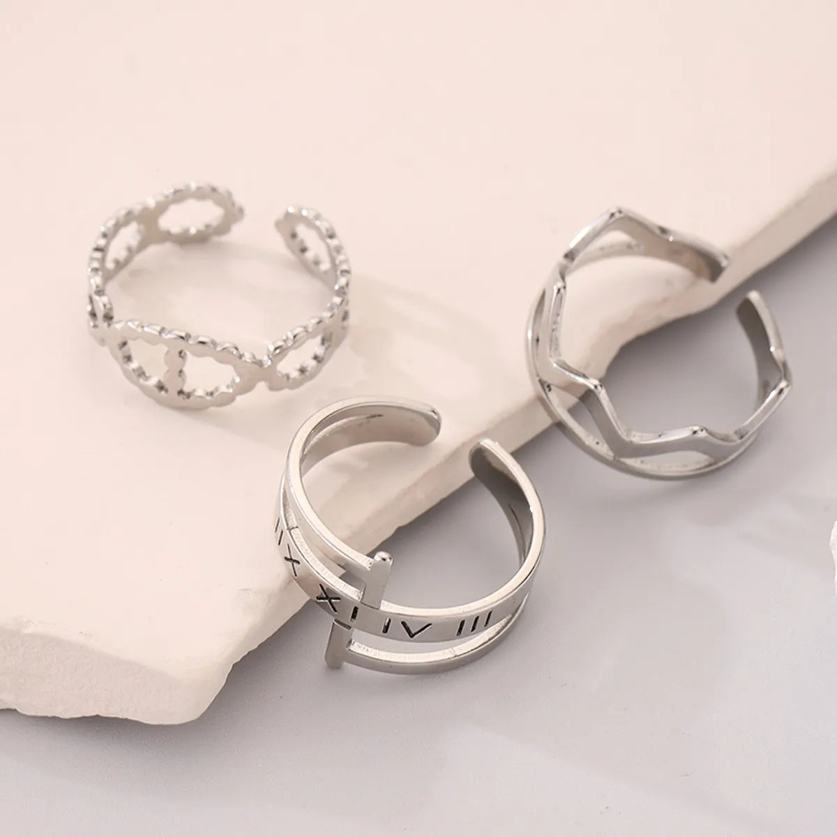 Wholesale Jewelry Simple Style Circle Stainless Steel Silver Plated Hollow Out Rings