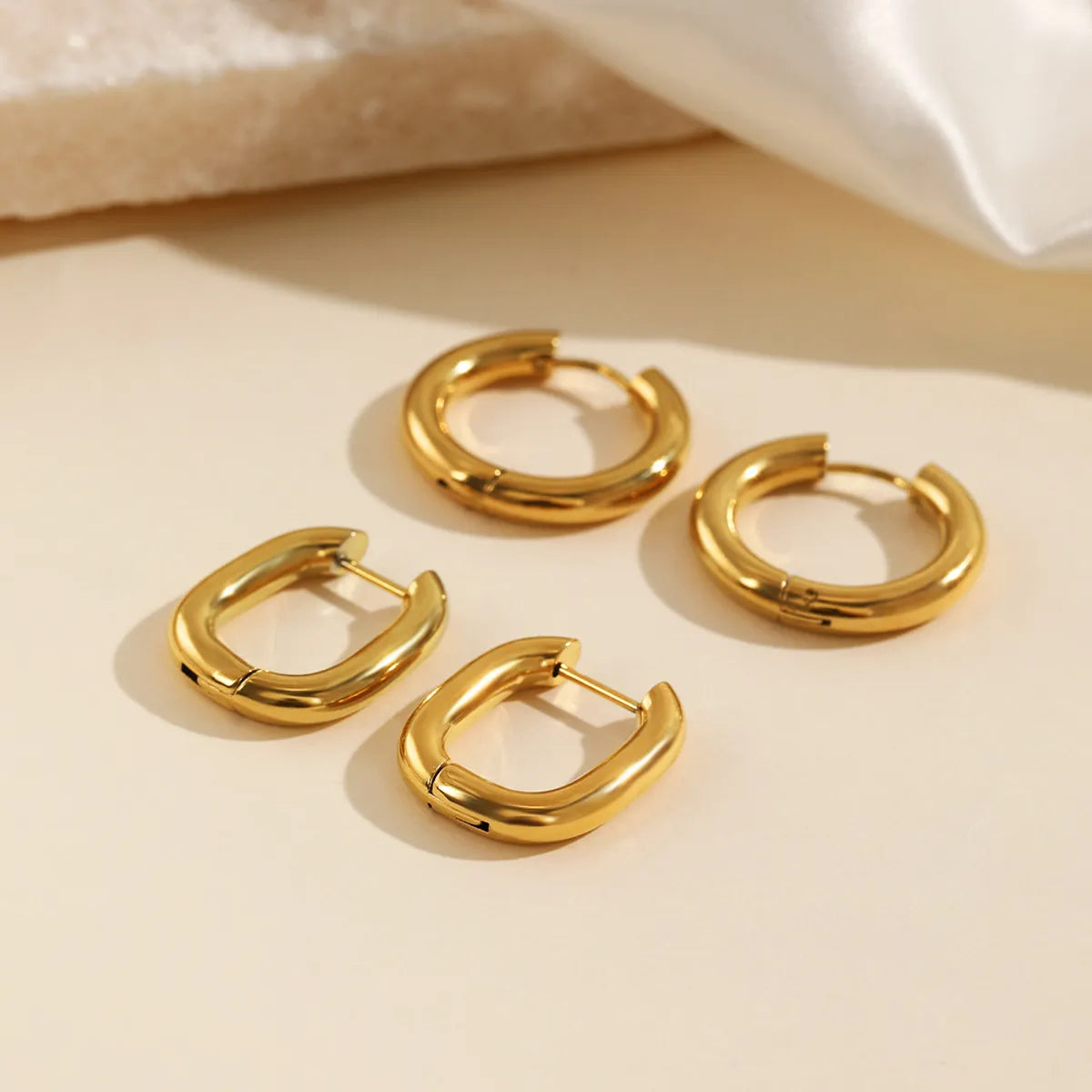 Simple Style Circle Stainless Steel Plating Hoop Earrings 1 Pair