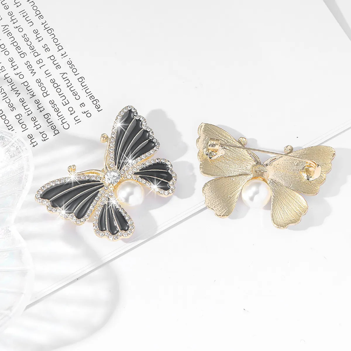 Simple Style Classic Style Butterfly Alloy Inlay Rhinestones Women'S Brooches