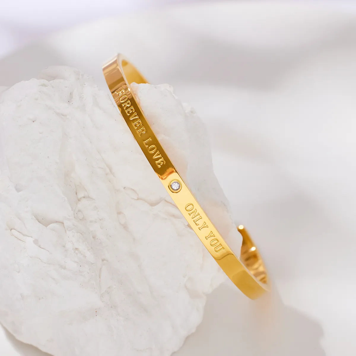 Simple Style Classic Style Commute C Shape Love Letter 304 Stainless Steel 18K Gold Plated Rhinestones Bangle In Bulk