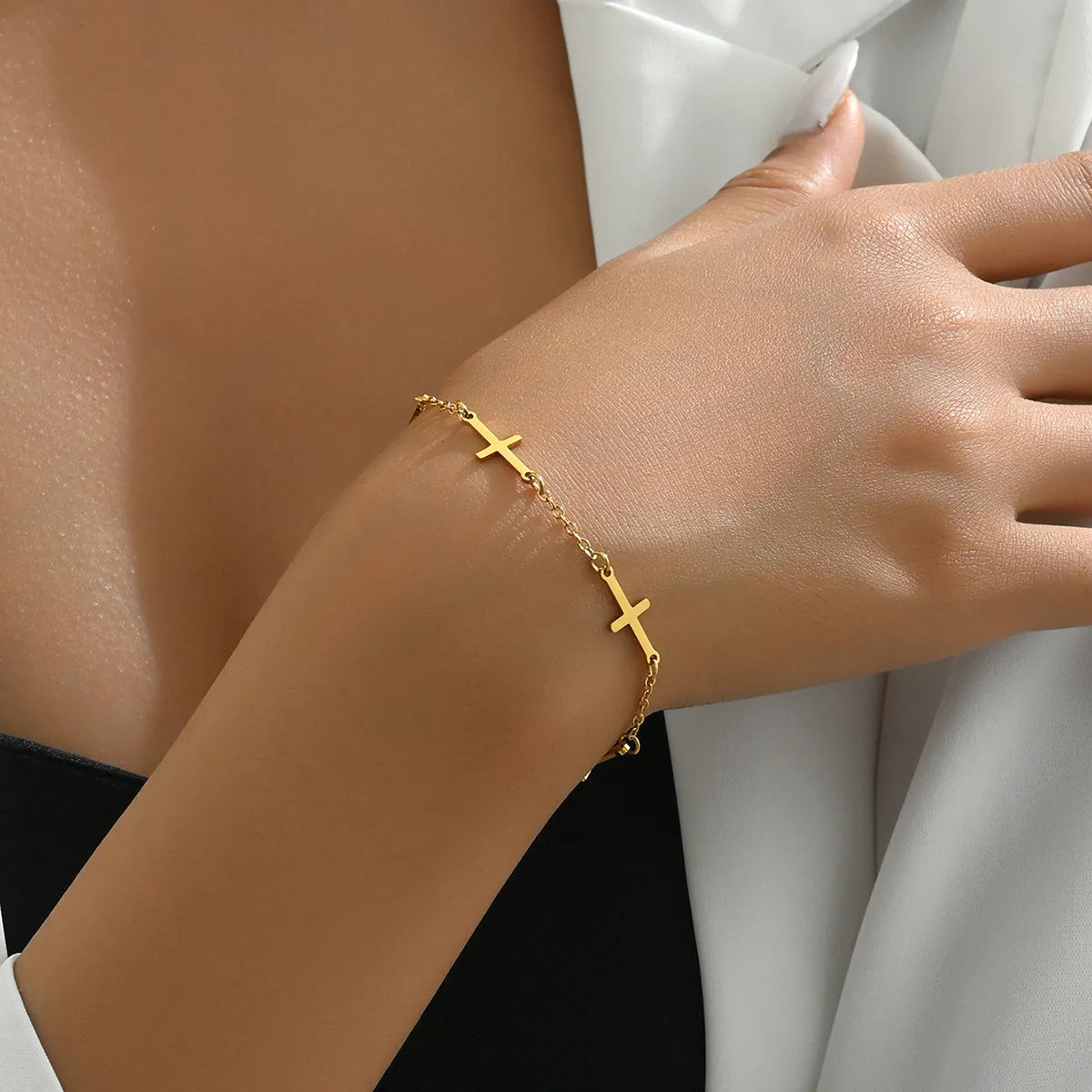 Simple Style Classic Style Commute Geometric Cross Heart Shape 201 Stainless Steel 18K Gold Plated Bracelets In Bulk