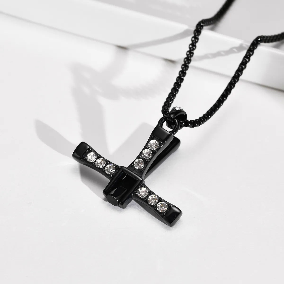 Simple Style Classic Style Cross Stainless Steel Plating Inlay Zircon 18k Gold Plated Men's Pendant Necklace