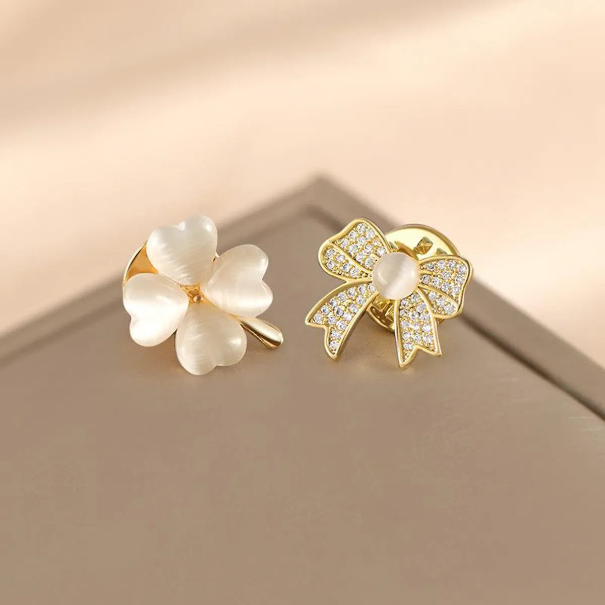 Simple Style Classic Style Flower Alloy Inlay Zircon Women'S Brooches