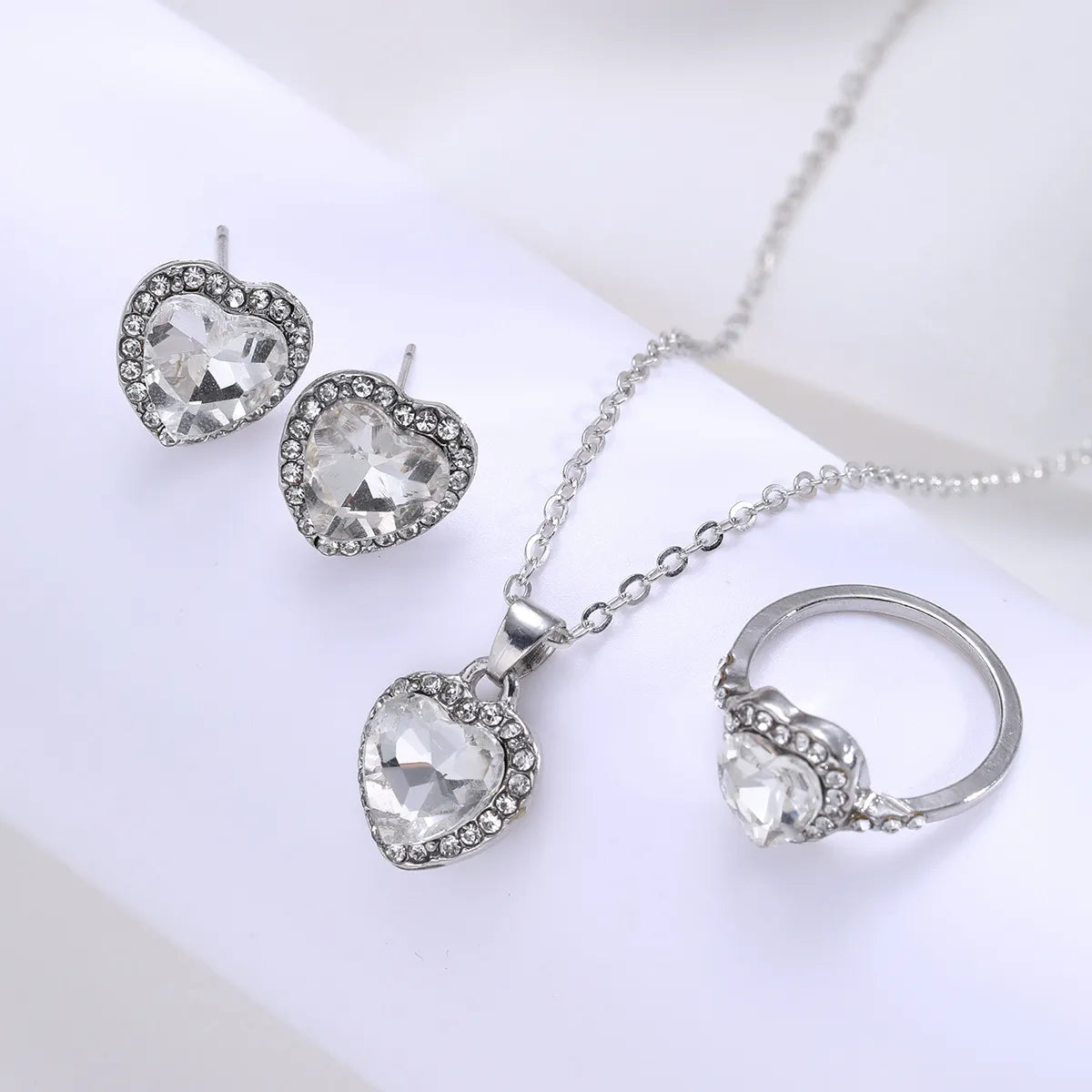 Simple Style Classic Style Heart Shape Alloy Plating Rhinestones Women'S Jewelry Set