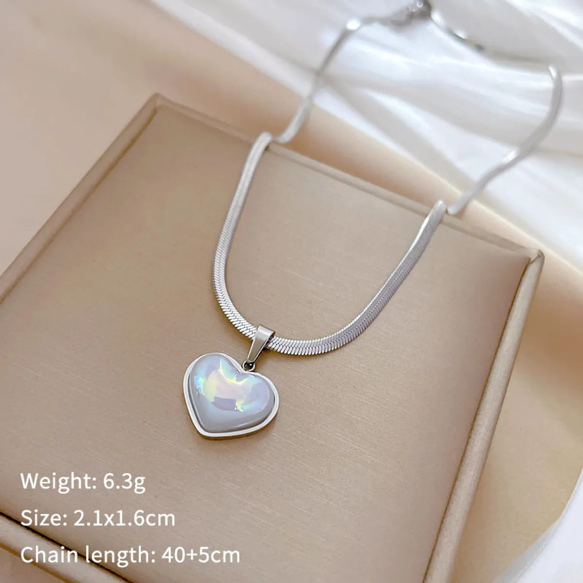 Simple Style Classic Style Heart Shape Titanium Steel Inlay Shell Pendant Necklace