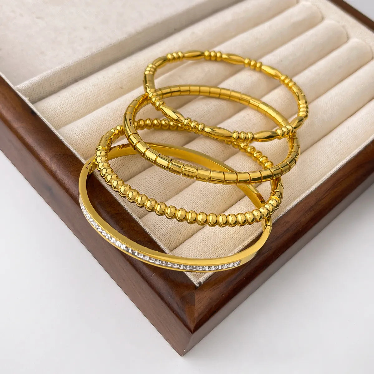 Simple Style Classic Style Korean Style Geometric 304 Stainless Steel 18K Gold Plated Zircon Bangle In Bulk