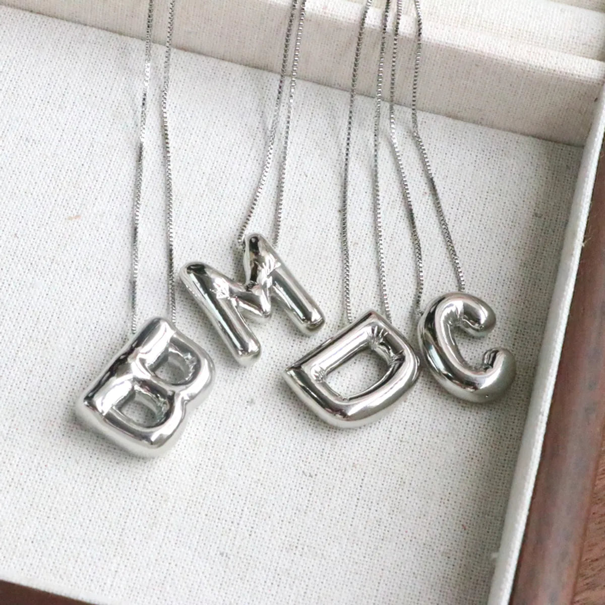 Simple Style Classic Style Letter Copper Silver Plated Pendant Necklace In Bulk