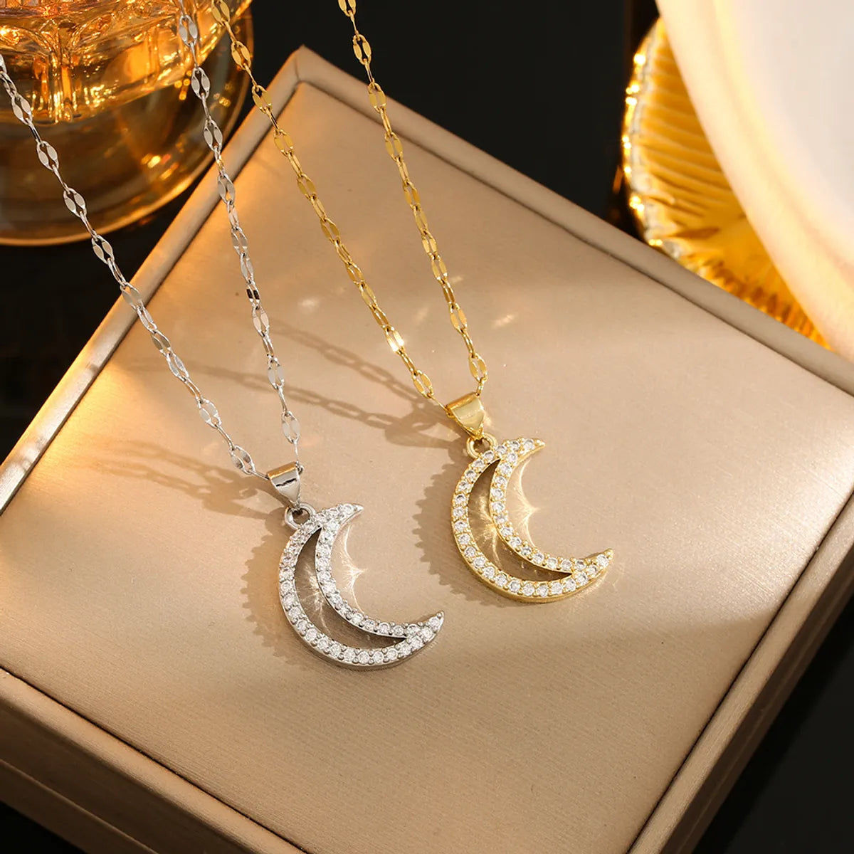 Simple Style Classic Style Moon Titanium Steel Plating Inlay Rhinestones Gold Plated Silver Plated Pendant Necklace