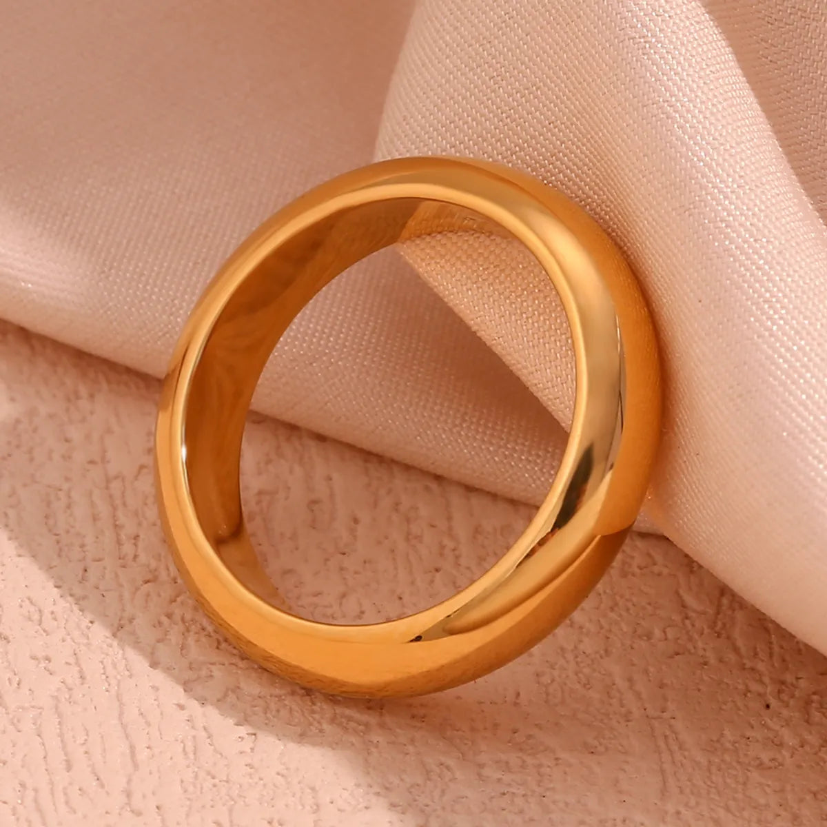 Wholesale Jewelry Simple Style Classic Style Round 304 Stainless Steel 18K Gold Plated Plating Rings