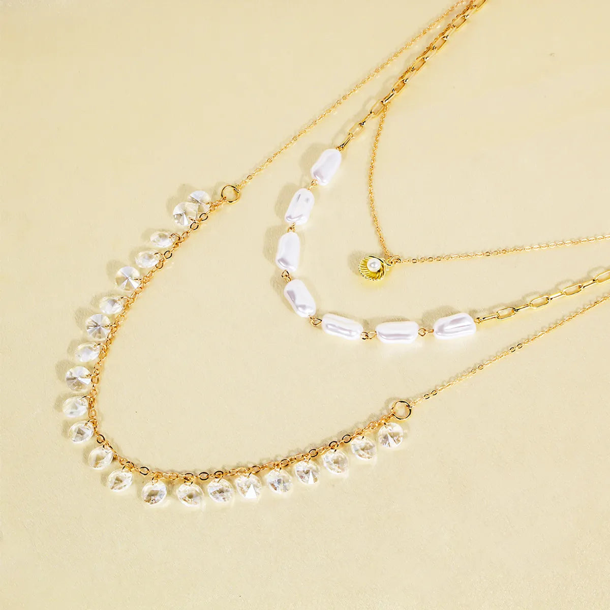 Simple Style Classic Style Shell Alloy Plating Gold Plated Women's Layered Necklaces