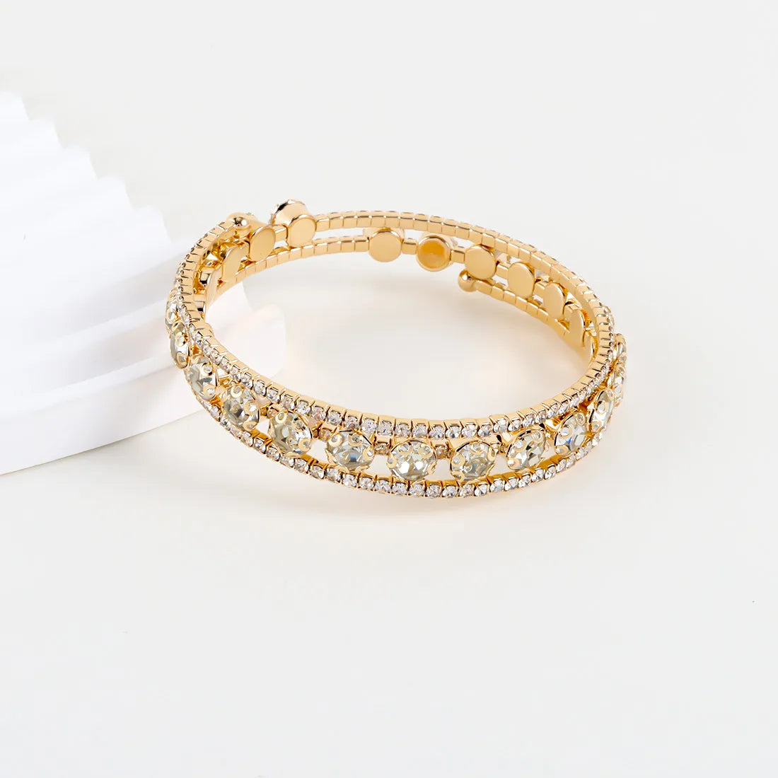 Simple Style Classic Style Solid Color Gold Plated Rhinestones Iron Wholesale Bangle