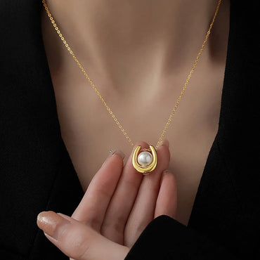 Simple Style Classic Style U Shape Imitation Pearl Titanium Steel Plating 18k Gold Plated Women's Pendant Necklace