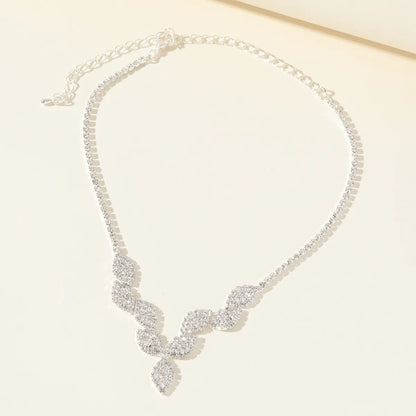 Simple Style Classic Style Waves Rhinestone Inlay Rhinestones Women's Necklace