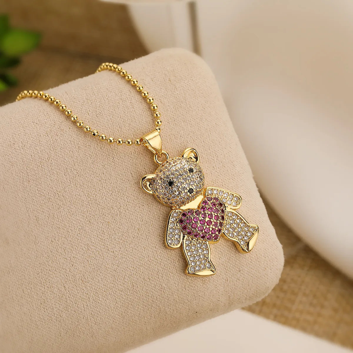 Simple Style Commute Animal Bear Copper 18k Gold Plated Zircon Pendant Necklace In Bulk