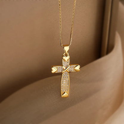 Simple Style Commute Cross Copper 18k Gold Plated Zircon Pendant Necklace In Bulk