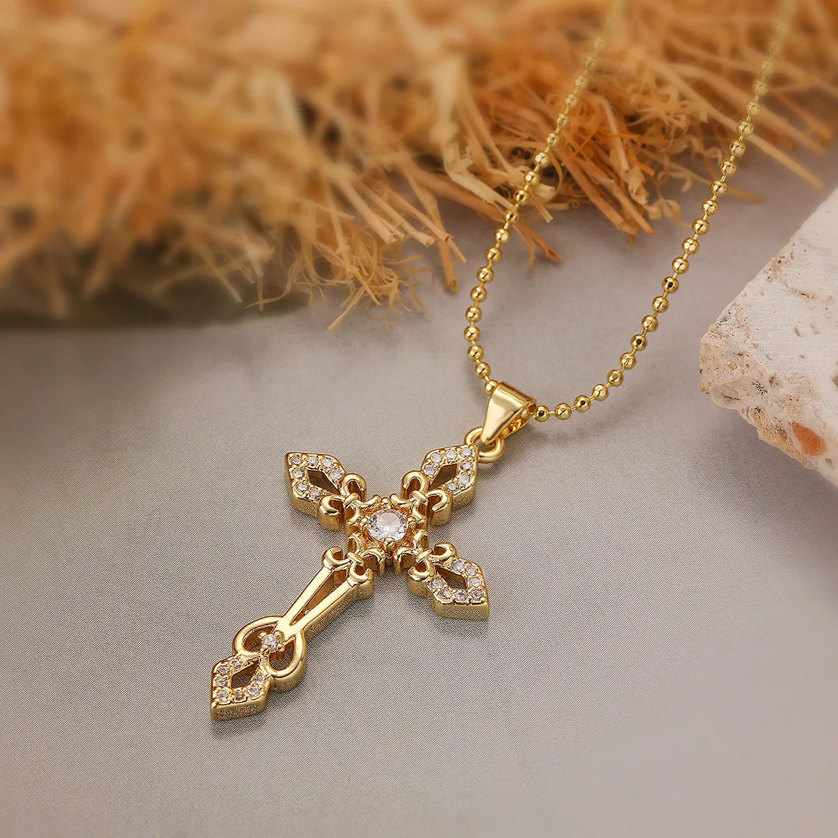 Simple Style Commute Cross Copper Plating Inlay Zircon 18k Gold Plated Pendant Necklace