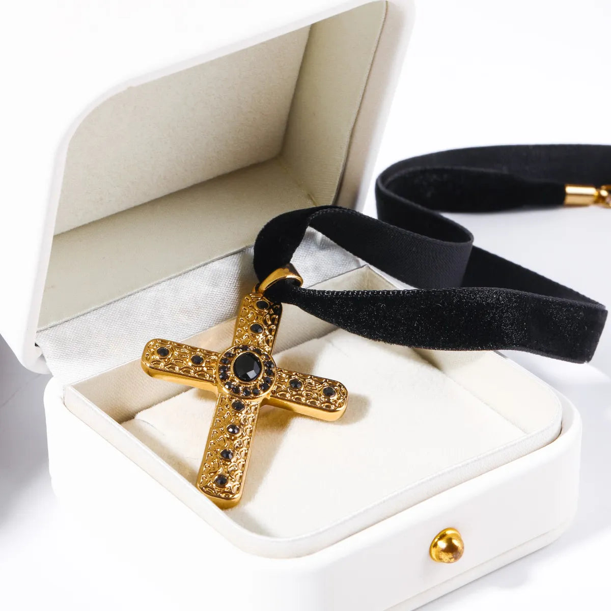 Copper 18K Gold Plated Simple Style Commute Plating Inlay Cross Zircon Pendant Necklace