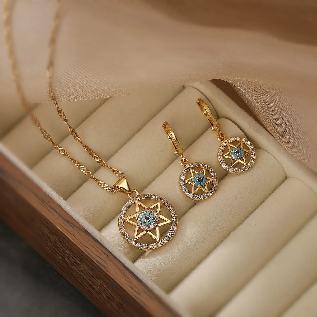 Simple Style Commute Geometric Devil'S Eye Copper 18k Gold Plated Zircon Jewelry Set In Bulk