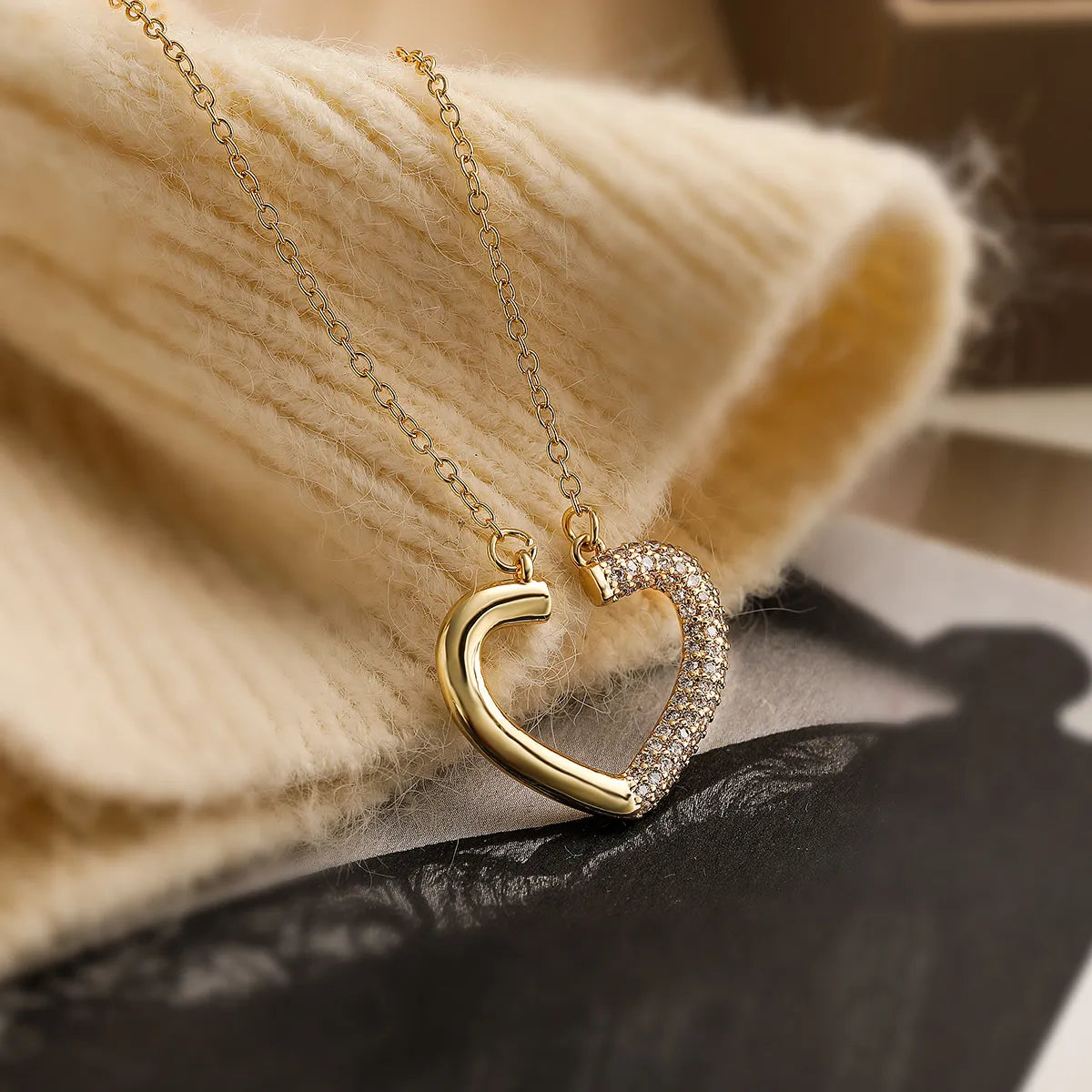 Simple Style Commute Heart Shape Copper Plating Inlay Zircon 18k Gold Plated Pendant Necklace