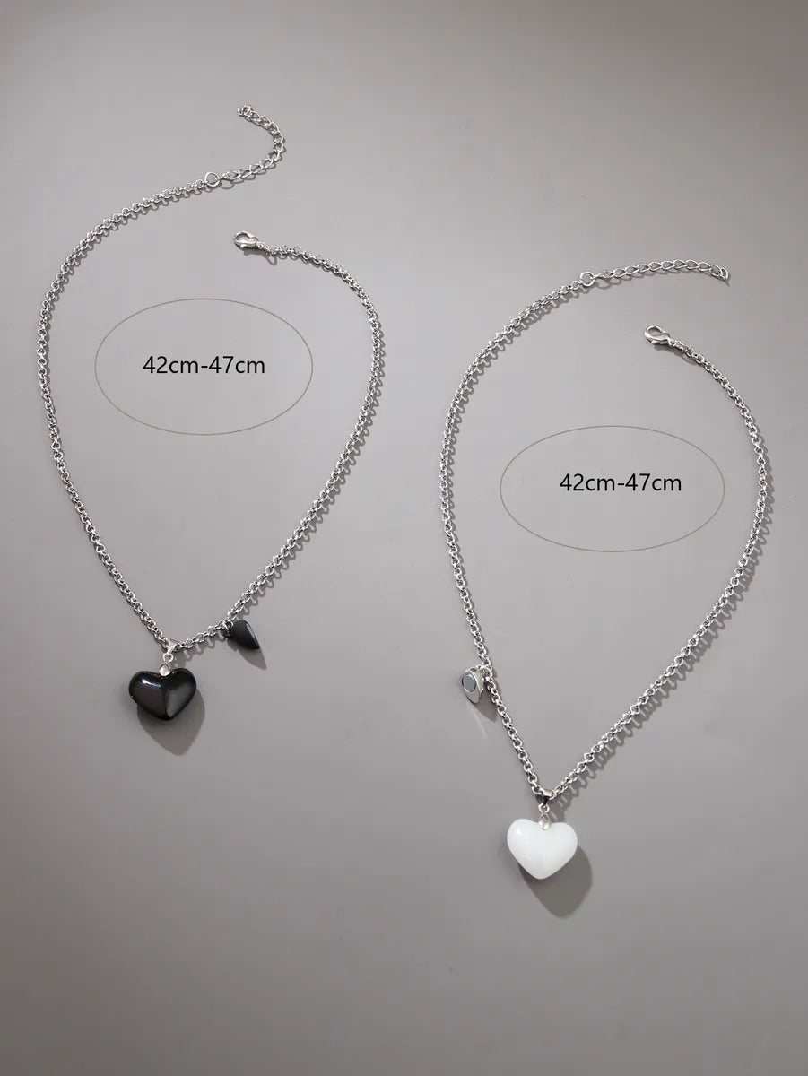 Simple Style Commute Heart Shape Gem Chain Unisex Necklace