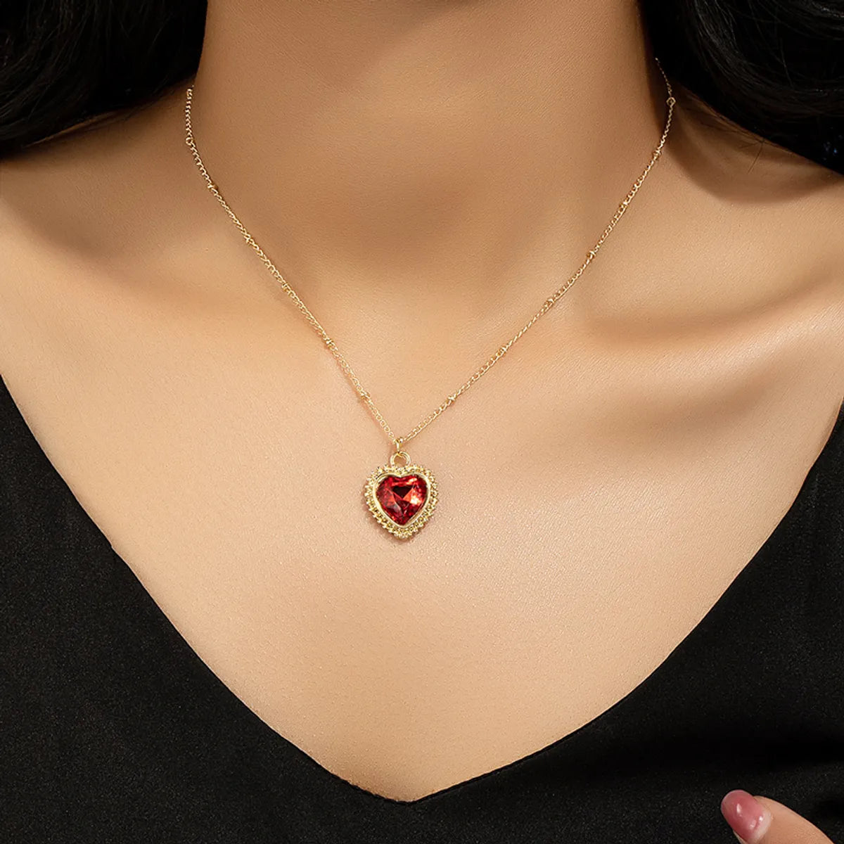 Simple Style Commute Heart Shape Zinc Alloy Inlay Gem Women's Pendant Necklace