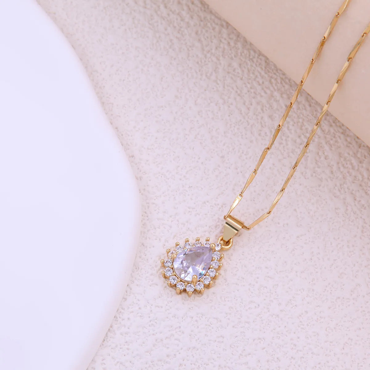 Simple Style Commute Hexagram Water Droplets Hot Air Balloon Copper 18k Gold Plated Zircon Pendant Necklace In Bulk