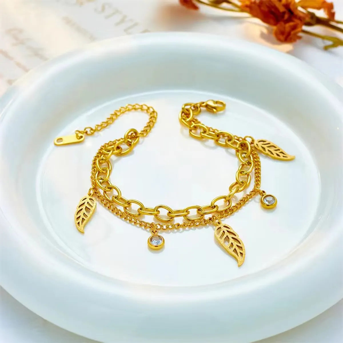 Simple Style Commute Leaves Titanium Steel Hollow Out Inlay Artificial Rhinestones 18k Gold Plated Bracelets