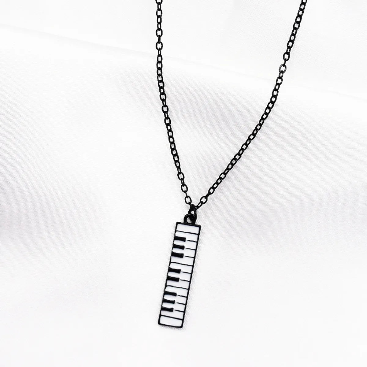 Simple Style Commute Letter Alloy Vacuum Vapor Plating Black Men'S Pendant Necklace