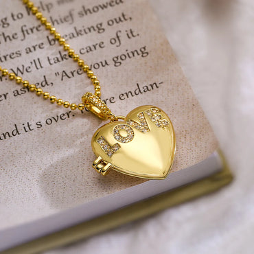 Simple Style Commute Letter Heart Shape Copper Plating Inlay Zircon 18k Gold Plated Pendant Necklace