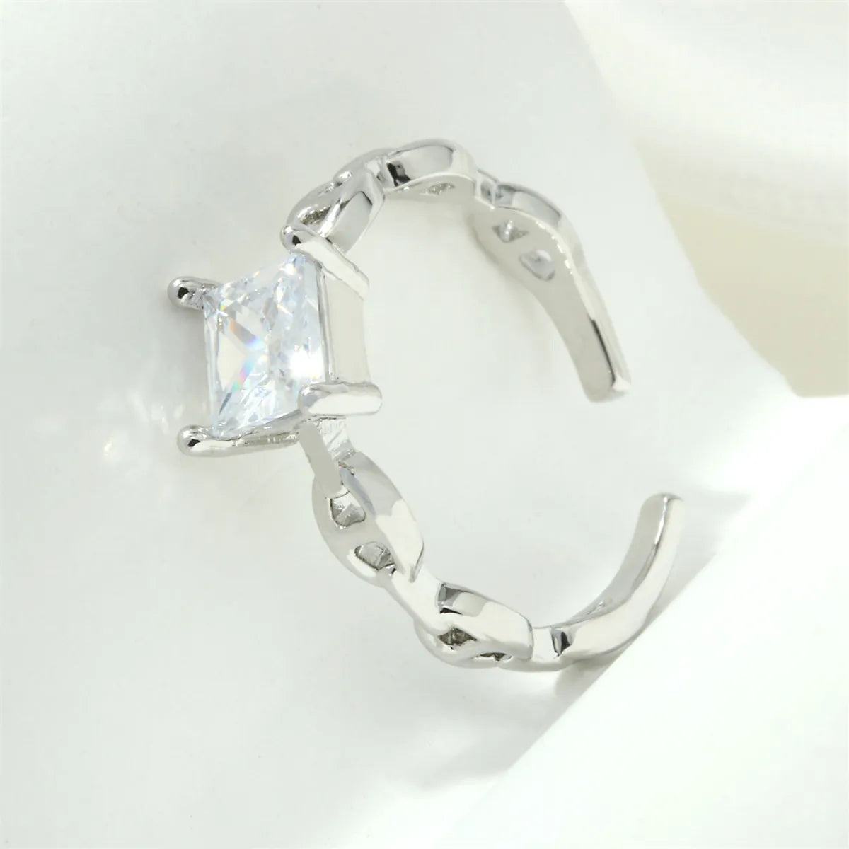 Simple Style Commute Round Square Eye Copper Plating Inlay Zircon 18k Gold Plated Open Rings